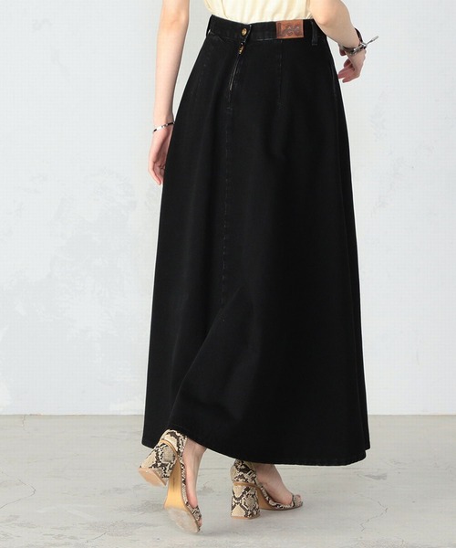 Lee（リー）の「【WEB限定】マキシ丈・ロングデニムスカート（スカート・レディース・インディゴブルー/ブラック系その他・SMALL/MEDIUM/X-SMALL）」の7枚目の写真