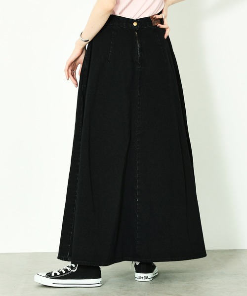 Lee（リー）の「【WEB限定】マキシ丈・ロングデニムスカート（スカート・レディース・インディゴブルー/ブラック系その他・SMALL/MEDIUM/X-SMALL）」の22枚目の写真