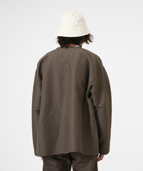 PORT BY ARK（ポートバイアーク）の「PORT BY ARK / ポートバイアーク：Hunting shirts jacket -linen viscose stretch-：PO09-SH002[COR]（カーディガン/ボレロ・メンズ・ブラウン/ブラック・2）」の11枚目の写真