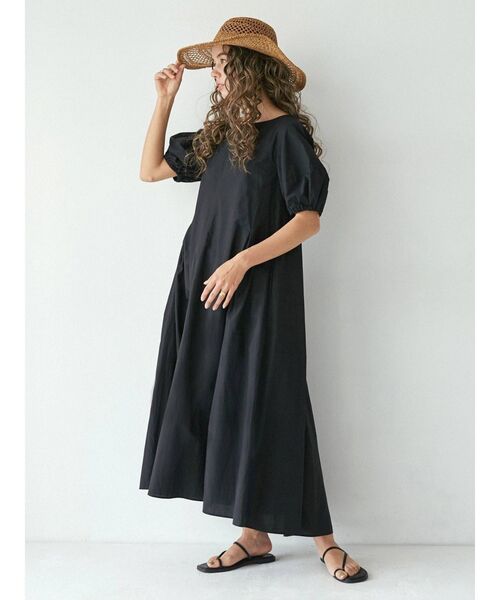 Ungrid（アングリッド）の「パフスリーブボリュームワンピース（ワンピース・レディース・ブラック/オフホワイト/カーキ・FREE）」の16枚目の写真