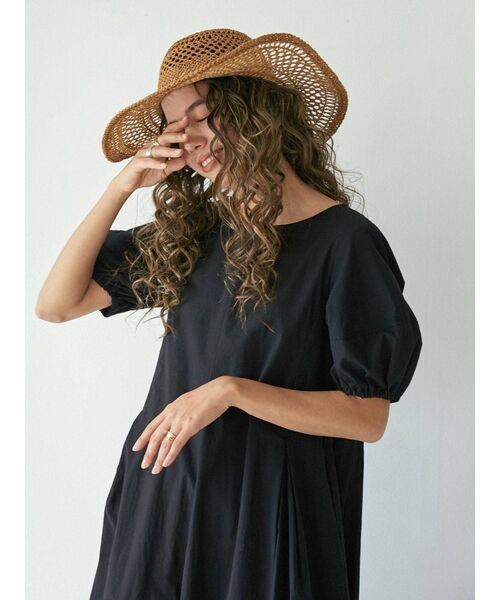 Ungrid（アングリッド）の「パフスリーブボリュームワンピース（ワンピース・レディース・ブラック/オフホワイト/カーキ・FREE）」の19枚目の写真