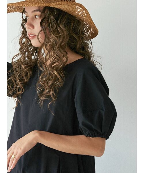 Ungrid（アングリッド）の「パフスリーブボリュームワンピース（ワンピース・レディース・ブラック/オフホワイト/カーキ・FREE）」の13枚目の写真