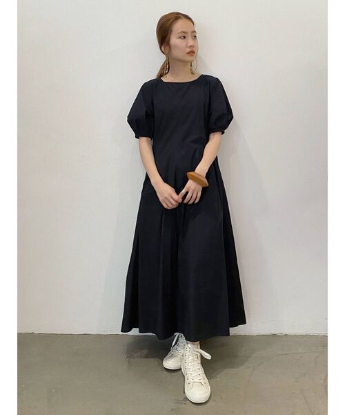 Ungrid（アングリッド）の「パフスリーブボリュームワンピース（ワンピース・レディース・ブラック/オフホワイト/カーキ・FREE）」の15枚目の写真