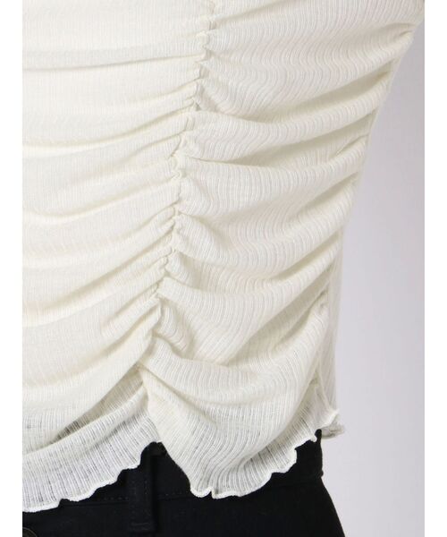 EMODA(エモダ)の「ショートドレープトップ(Tシャツ/カットソー・レディース・ブラック/ベージュ/グリーン/アイボリー・FREE)」の5枚目の写真