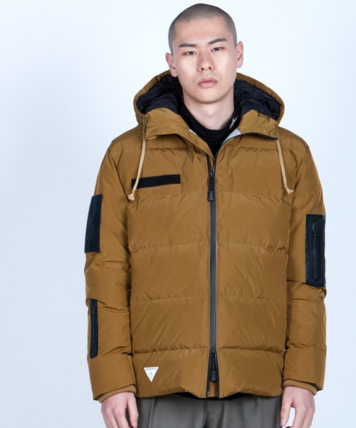 VIRGOwearworks（ヴァルゴウェアワークス）の「SUSTAINABLE PROTECT DOWN（ダウンジャケット/コート・メンズ・ブラック/カーキ/レッド・4/2/3）」の7枚目の写真