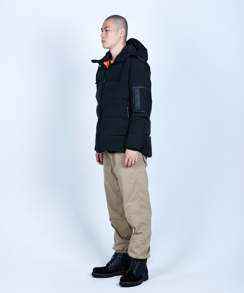 VIRGOwearworks（ヴァルゴウェアワークス）の「SUSTAINABLE PROTECT DOWN（ダウンジャケット/コート・メンズ・ブラック/カーキ/レッド・4/2/3）」の21枚目の写真