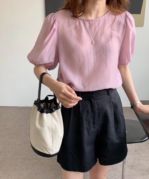 KOR（ケーオーアール）の「パフスリーブ バックリボン シアーブラウス（シャツ/ブラウス・レディース・ホワイト/パープル/ピンク/ダークグレー・FREE）」の4枚目の写真