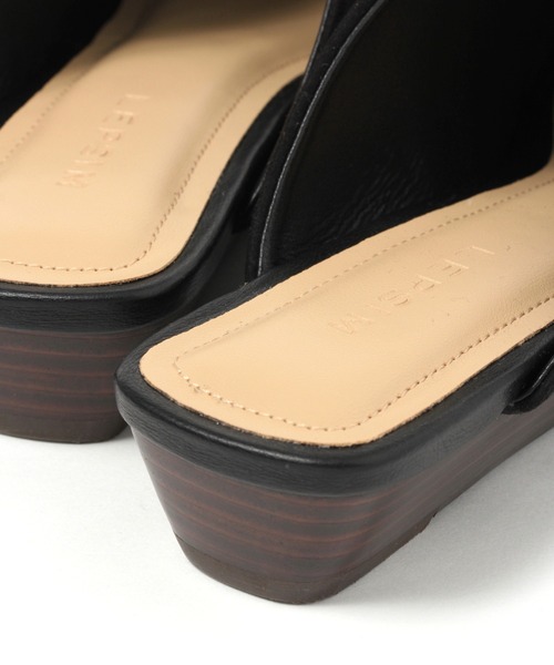 LEPSIM（レプシィム）の「ローウエッジミュール　955123（サンダル・レディース・ブラック/ブラウン/グレイッシュベージュ・MEDIUM/LARGE）」の19枚目の写真