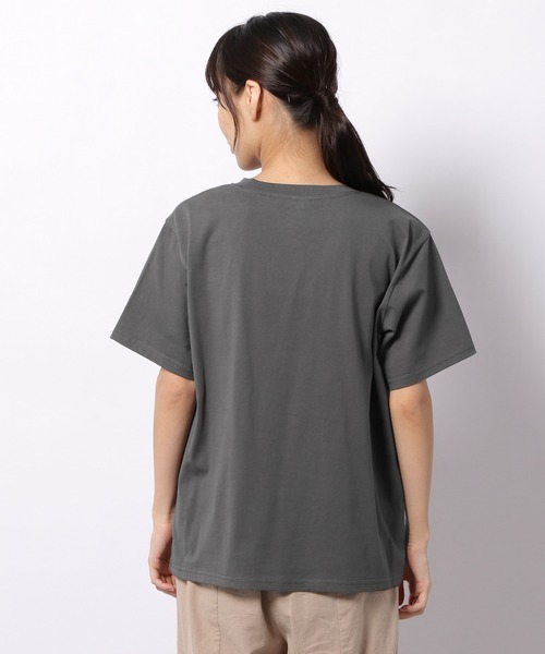 LAKOLE(ラコレ)の「オーガニックシルケットロゴTシャツ / 956360(Tシャツ/カットソー・レディース・オレンジ系その他6/セージグリーン/スモーク/サンドグレー・SMALL/MEDIUM)」の11枚目の写真