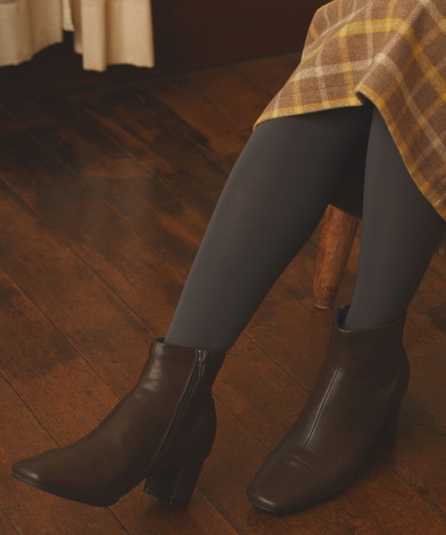 PURIL（ピュリル）の「【PURIL】スクエアトゥ　切替デザインブーツ（ブーツ・レディース・ダークブラウン/ブラック/アイボリー・S/M/L）」の3枚目の写真