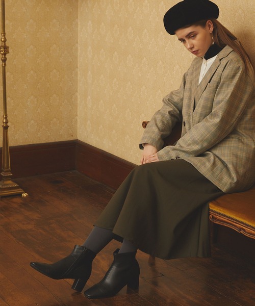 PURIL（ピュリル）の「【PURIL】スクエアトゥ　切替デザインブーツ（ブーツ・レディース・ダークブラウン/ブラック/アイボリー・S/M/L）」の7枚目の写真