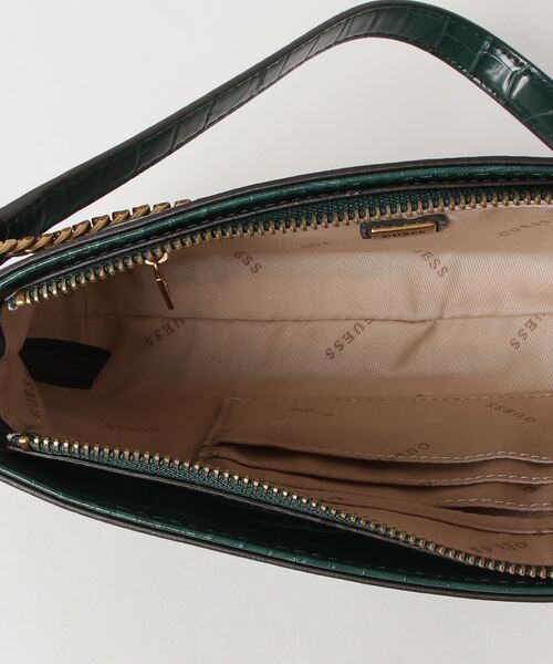 Guess（ゲス）の「KATEY Mini Top Zip Shoulder Bag（ショルダーバッグ・レディース・ピンク/グリーン/ブラウン・ONE SIZE）」の13枚目の写真