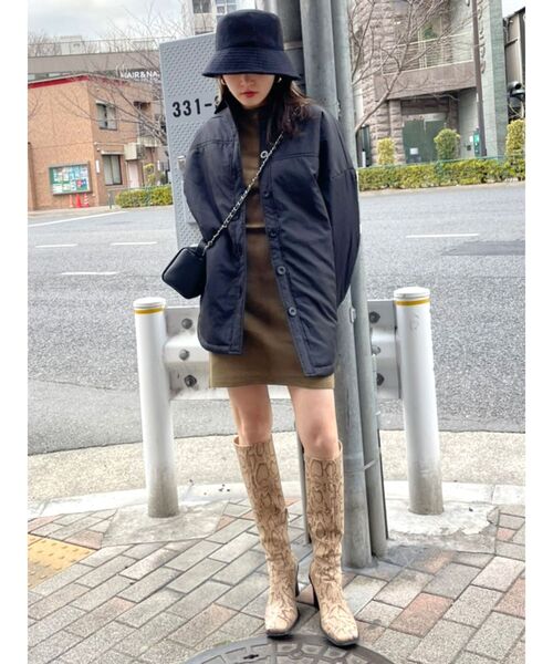 EMODA（エモダ）の「パッファーシャツブルゾン（ブルゾン・レディース・ブラック/グリーン/アイボリー・FREE）」の18枚目の写真