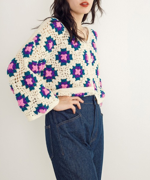 w closet（ダブルクローゼット）の「カギ針モチーフ5分袖カーディガン（カーディガン/ボレロ・レディース・ブラック/ダークグリーン/アイボリー・FREE）」の4枚目の写真