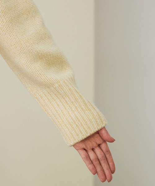 ROPE'（ロペ）の「【一部WEB限定】タスマニアウールタートルネックフォルムニット（ニット/セーター・レディース・チャコールグレー/ホワイト/ダークブラウン/サックスブルー/ラベンダー/ピンク/イエロー/ミント/ブラウン/ピンク系その他2・38）」の18枚目の写真