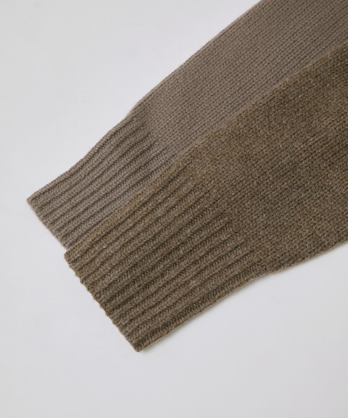 【一部WEB限定】タスマニアウールタートルネックフォルムニット