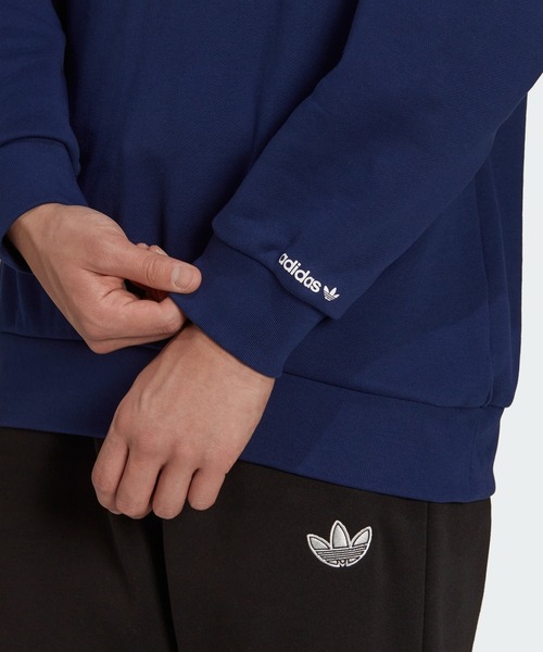 adidas（アディダス）の「アディカラー シャッタード トレフォイル