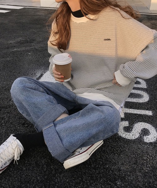 meJane(ミージェーン)の「配色ラインボーダーサイドスリットスウェットトレーナー(スウェット・レディース・ホワイト/ブラック・FREE)」の4枚目の写真