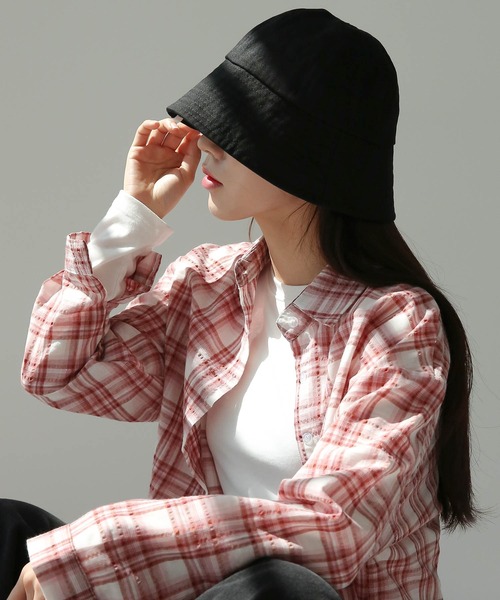 UNE MANSION(ユヌマンション)の「コットンベーシックバケットハット(ハット・レディース・ホワイト/ブラック/ベージュ・ONE SIZE)」の2枚目の写真