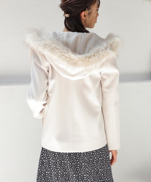 Honeys（ハニーズ）の「ファー付フードコート（その他アウター・レディース・ホワイト/ネイビー/杢グレー/ベージュ系その他/ピンク系その他・LL/M/L）」の16枚目の写真