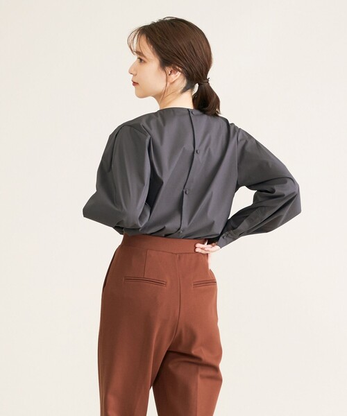 SHARE PARK（シェアパーク）の「【洗える】パフスリーブブラウス（シャツ/ブラウス・レディース・グレー系/黄土色系/アイボリー系・1）」の22枚目の写真