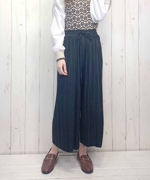 Clice de Paris(クリシェドゥパリス)の「K/プリーツパンツ(その他パンツ・レディース・グレー/ブラック/カーキ・ONESIZE)」の2枚目の写真