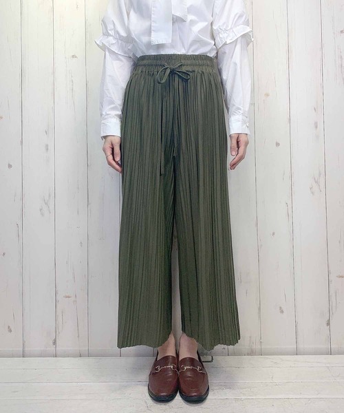 Clice de Paris(クリシェドゥパリス)の「K/プリーツパンツ(その他パンツ・レディース・グレー/ブラック/カーキ・ONESIZE)」の8枚目の写真