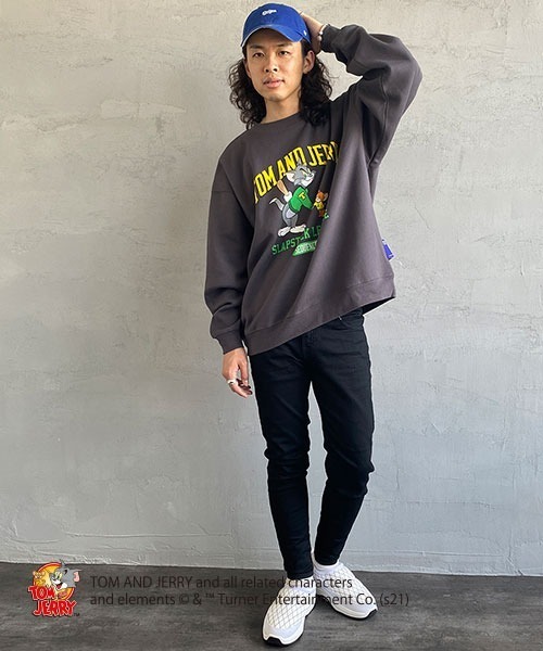 B ONE SOUL（ビーワンソウル）の「【WEB限定】[SEQUENCE BY B-ONE-SOUL/シークエンス] トムとジェリー カレッジロゴプリントスウェット（スウェット・レディース・チャコールグレー/ダークグリーン/オートミール・M/L/XL）」の4枚目の写真