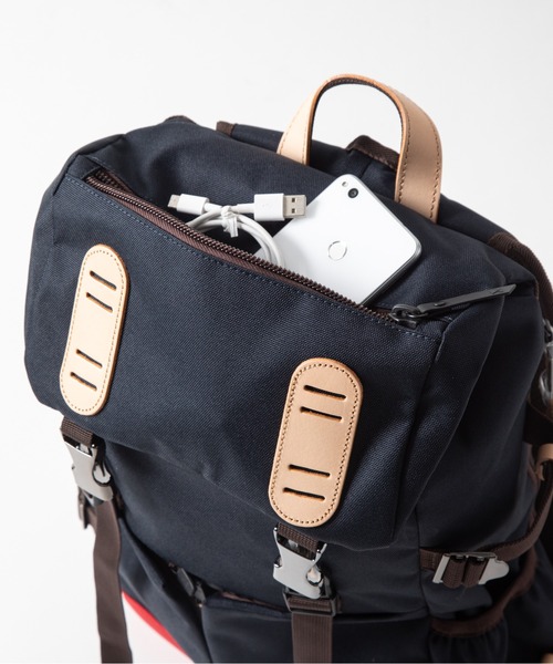 MAKAVELIC(マキャベリック)の「【62】【MAKAVELIC】DOUBLE BELT PMD MIX DAYPACK(バックパック/リュック・メンズ・ブラック/ネイビー系・FREE)」の8枚目の写真