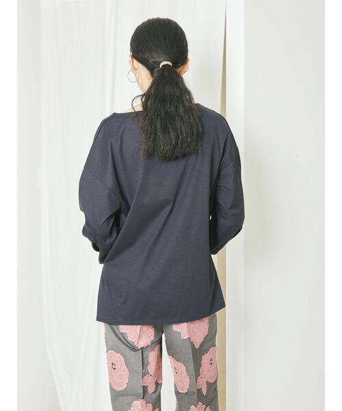 GARAGE OF GOOD CLOTHING（ガレージオブグッドクロージング）の「タック袖スキッパープルオーバー＊（Tシャツ/カットソー・レディース・グレイッシュベージュ/ネイビー/ホワイト・FREE）」の22枚目の写真