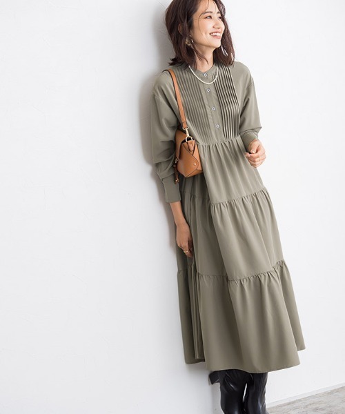 Pierrot(ピエロ)の「【CM着用アイテム】ピンタックティアードワンピース(ワンピース・レディース・ブルーグリーン/グレイッシュベージュ・M/L)」の20枚目の写真