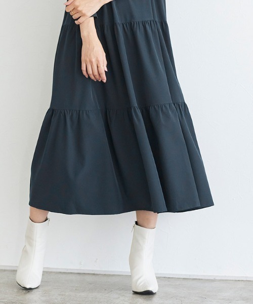Pierrot(ピエロ)の「【CM着用アイテム】ピンタックティアードワンピース(ワンピース・レディース・ブルーグリーン/グレイッシュベージュ・M/L)」の9枚目の写真