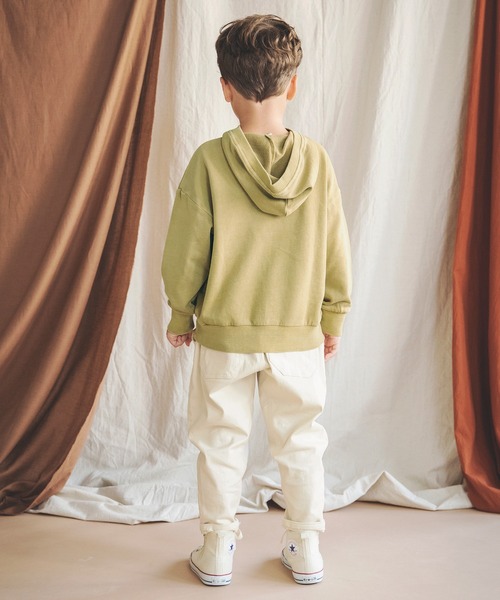 BRANSHES(ブランシェス)の「ピグメント染めパーカー(パーカー・キッズ・サックスブルー/キャメル/チャコールグレー/ベージュ・100cm/110cm/120cm/90cm/140cm/150cm/130cm)」の20枚目の写真