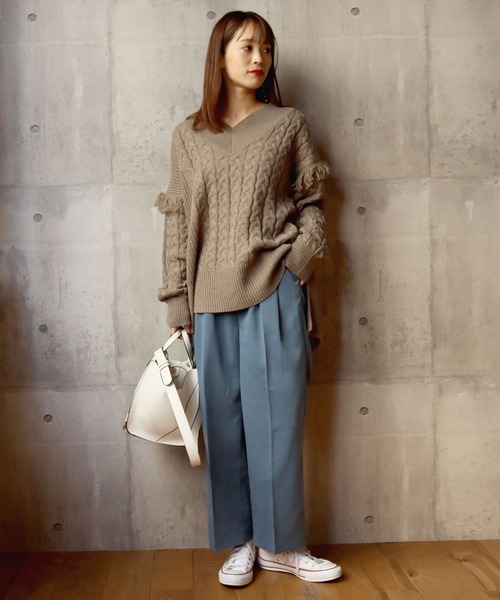 KOBE LETTUCE（コウベレタス）の「センタープレス入りゆるシルエットストレートパンツ（スラックス・レディース・モカ/ピンク系その他/インディゴブルー・M）」の9枚目の写真