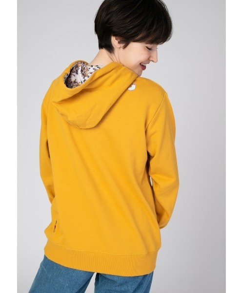 Design Tshirts Store graniph（デザイン　ティーシャツ　ストア　グラニフ）の「CDA(モンスターズ)｜パーカー（パーカー・メンズ・イエロー・SMALL/MEDIUM/LARGE/X-LARGE）」の6枚目の写真