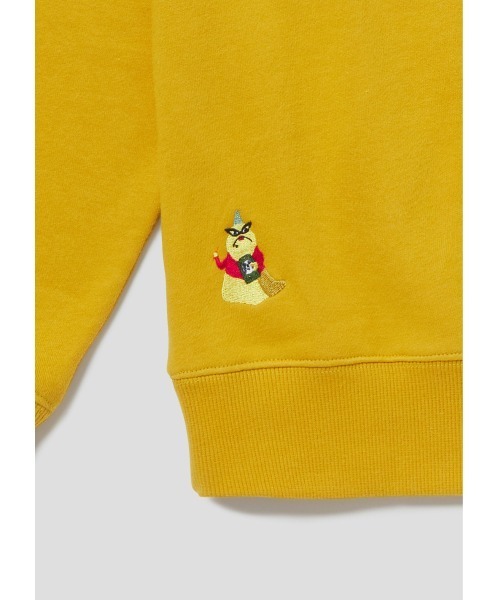 Design Tshirts Store graniph（デザイン　ティーシャツ　ストア　グラニフ）の「CDA(モンスターズ)｜パーカー（パーカー・メンズ・イエロー・SMALL/MEDIUM/LARGE/X-LARGE）」の7枚目の写真
