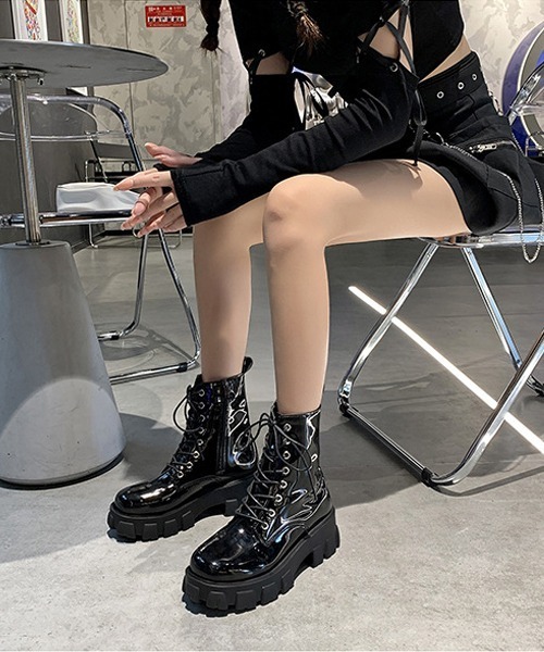 SVEC（シュベック）の「フェイクパール レースアップブーツ（ブーツ・レディース・ブラック/ブラック系その他・35/37/39/40/36/38）」の7枚目の写真