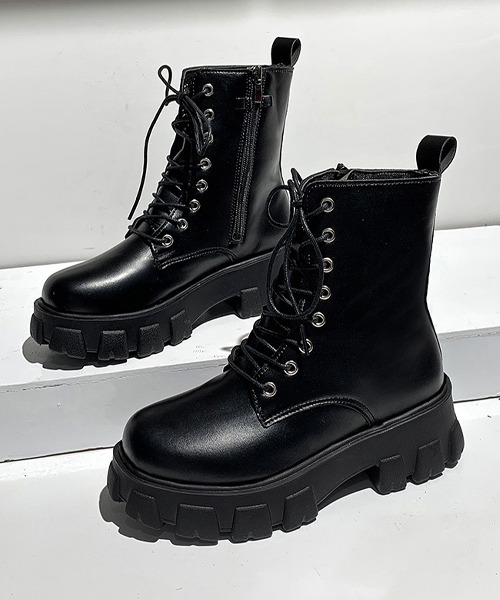 SVEC（シュベック）の「フェイクパール レースアップブーツ（ブーツ・レディース・ブラック/ブラック系その他・35/37/39/40/36/38）」の14枚目の写真