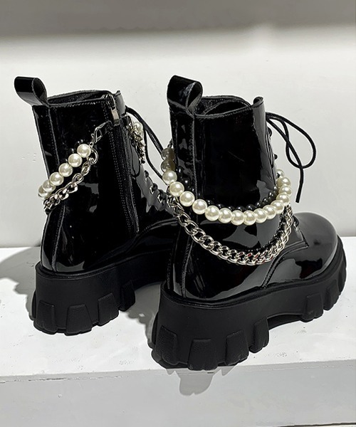 SVEC（シュベック）の「フェイクパール レースアップブーツ（ブーツ・レディース・ブラック/ブラック系その他・35/37/39/40/36/38）」の18枚目の写真