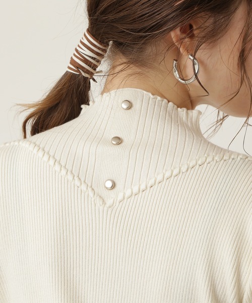 N.（N. Natural Beauty Basic）（エヌエヌナチュラルビューティーベーシック）の「◆デザインネックリブニット（ニット/セーター・レディース・ブラック/オフホワイト/ブルー/モカ・MEDIUM）」の17枚目の写真