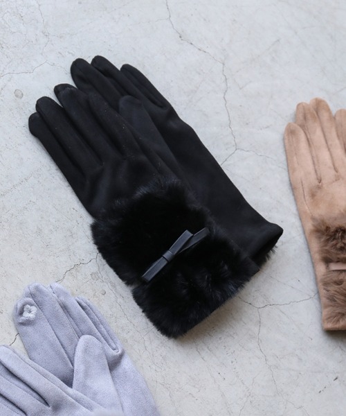frames RAY CASSIN（フレームスレイカズン）の「【WEB限定】エコファー付きフェイクスェードグローブ（手袋・レディース・ライトグレー/ブラック/ベージュ・FREE）」の9枚目の写真
