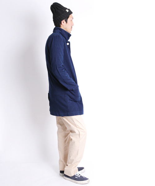 Denime(ドゥニーム)の「カットデニムショップコート(ステンカラーコート・メンズ・ブルー/ネイビー・LARGE/MEDIUM)」の10枚目の写真