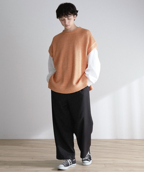 MONO-MART（モノマート）の「畦編み オーバーサイドスリット ニットベスト（ベスト・メンズ・グレイッシュベージュ/グレイッシュブルー/ブラック/チャコール/グリーン/サックスブルー/オレンジ・M/L）」の12枚目の写真