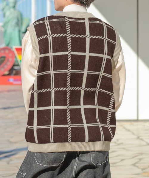 PairPair（ペアペア）の「チェックジャガードニットベスト(ユニセックス)（ベスト・レディース・ブラック/ベージュ/ブラウン・MEDIUM/LARGE）」の6枚目の写真