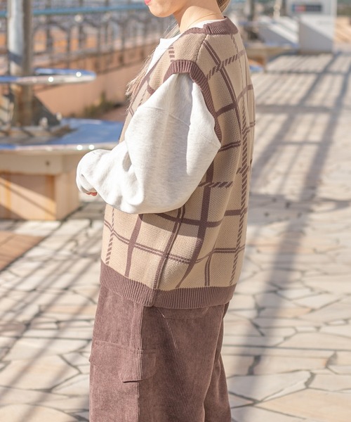 PairPair（ペアペア）の「チェックジャガードニットベスト(ユニセックス)（ベスト・レディース・ブラック/ベージュ/ブラウン・MEDIUM/LARGE）」の10枚目の写真