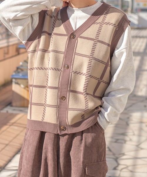 PairPair（ペアペア）の「チェックジャガードニットベスト(ユニセックス)（ベスト・レディース・ブラック/ベージュ/ブラウン・MEDIUM/LARGE）」の13枚目の写真
