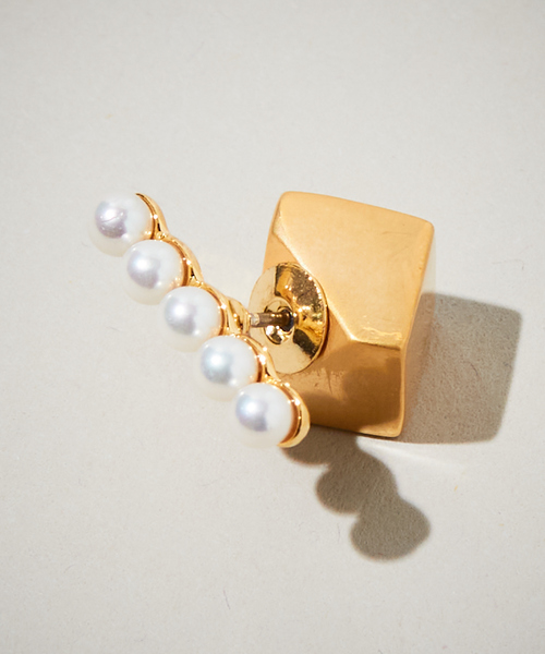 Abahouse Devinette（ドゥヴィネット）の「【IROLIER】サイコロキャッチ5パールピアス（ピアス（両耳用）・レディース・シルバー/ゴールド・フリー）」の14枚目の写真