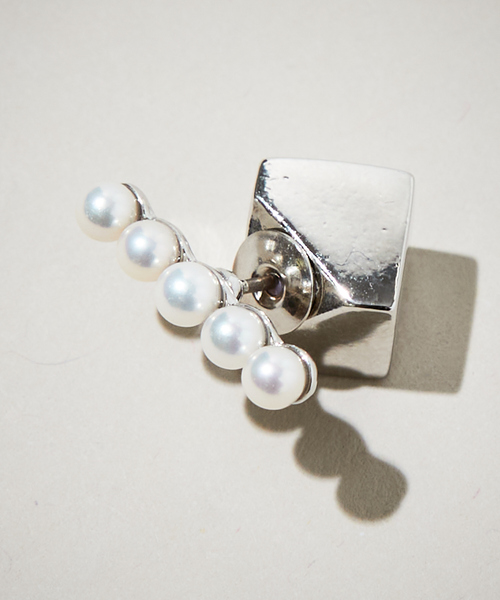 Abahouse Devinette（ドゥヴィネット）の「【IROLIER】サイコロキャッチ5パールピアス（ピアス（両耳用）・レディース・シルバー/ゴールド・フリー）」の15枚目の写真