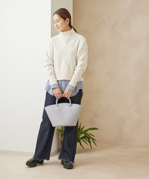 SALON adam et rope'（サロン アダム エ ロペ）の「【2WAY】フェイクレザーバスケットバッグ（ハンドバッグ・レディース・ホワイト/ブラック/サックスブルー・FREE）」の12枚目の写真