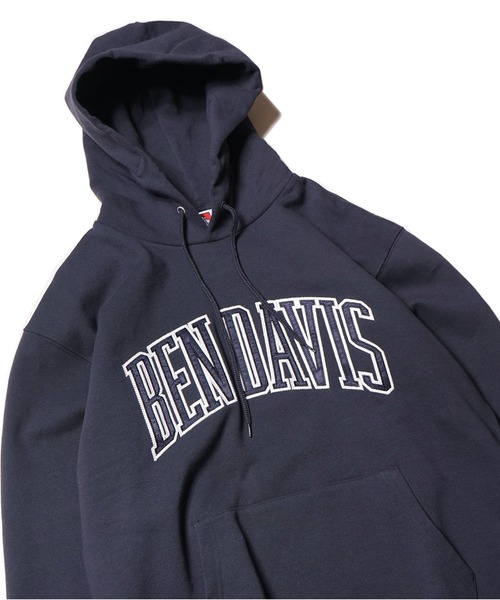 BEN DAVIS（ベンデイビス）の「《BEN DAVIS》COLLEGE SWEAT PARKA/ワッペン刺繍パーカー（パーカー・メンズ・ホワイト/ブラック/ベージュ/グリーン/ネイビー・SMALL/MEDIUM/LARGE/X-LARGE）」の5枚目の写真